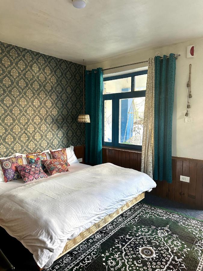 Ats -Manali Vandrarhem Exteriör bild
